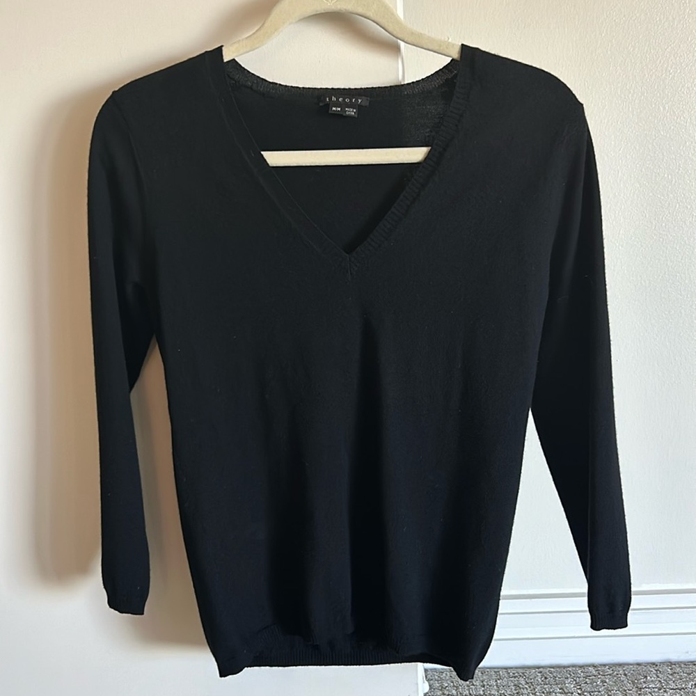 Theory Black V-neck sweater medium
